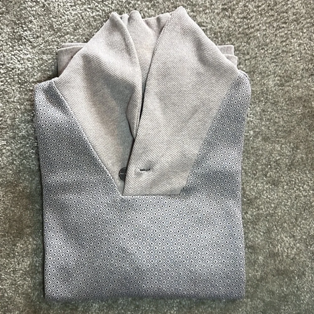 Sweater - Picture 3 of 5